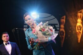 Награди - „Златно перо“