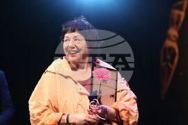 Награди - „Златно перо“