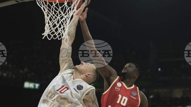 Два мача от 30-ия кръг на Евролигата бяха отложени заради ситуацията в Близкия изток