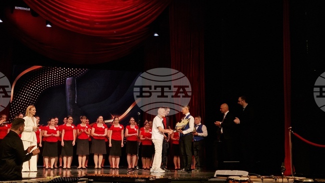 Д-р Петко Арнаудов, дарил четвърт милион лева на Държавна опера - Пловдив, е носителят на награда "Пловдив" за дарители