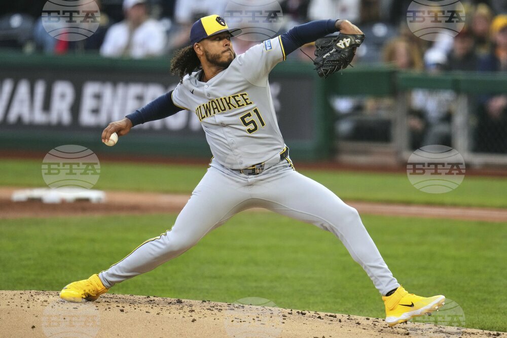 Brewers Pirates Baseball