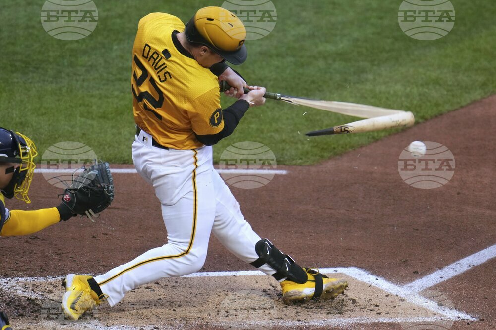 Brewers Pirates Baseball