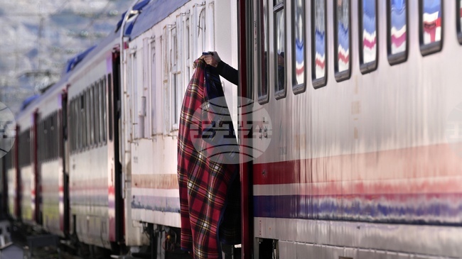 Зимният туристически влак „Източен експрес“ между турската столица Анкара и източния турски град Карс потегля отново 