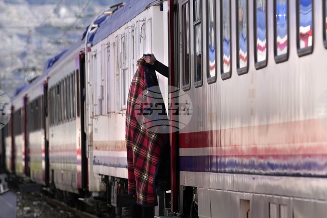 Зимният туристически влак „Източен експрес“ между турската столица Анкара и източния турски град Карс потегля отново 