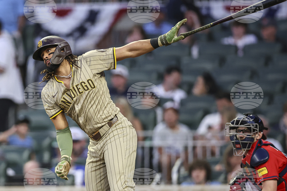 Padres Braves Baseball