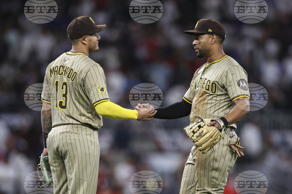Padres Braves Baseball