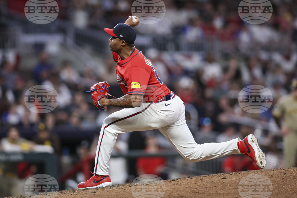 Padres Braves Baseball