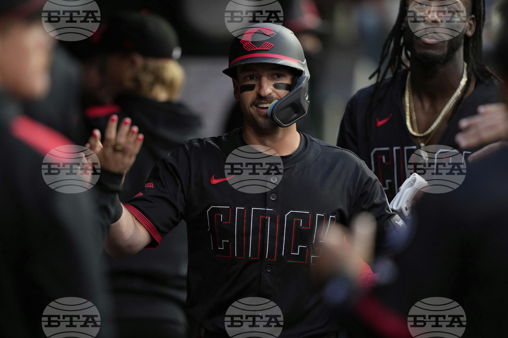 Cubs Reds Baseball