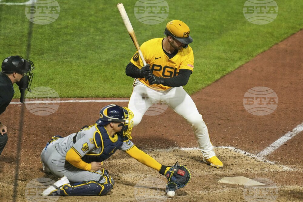 Brewers Pirates Baseball