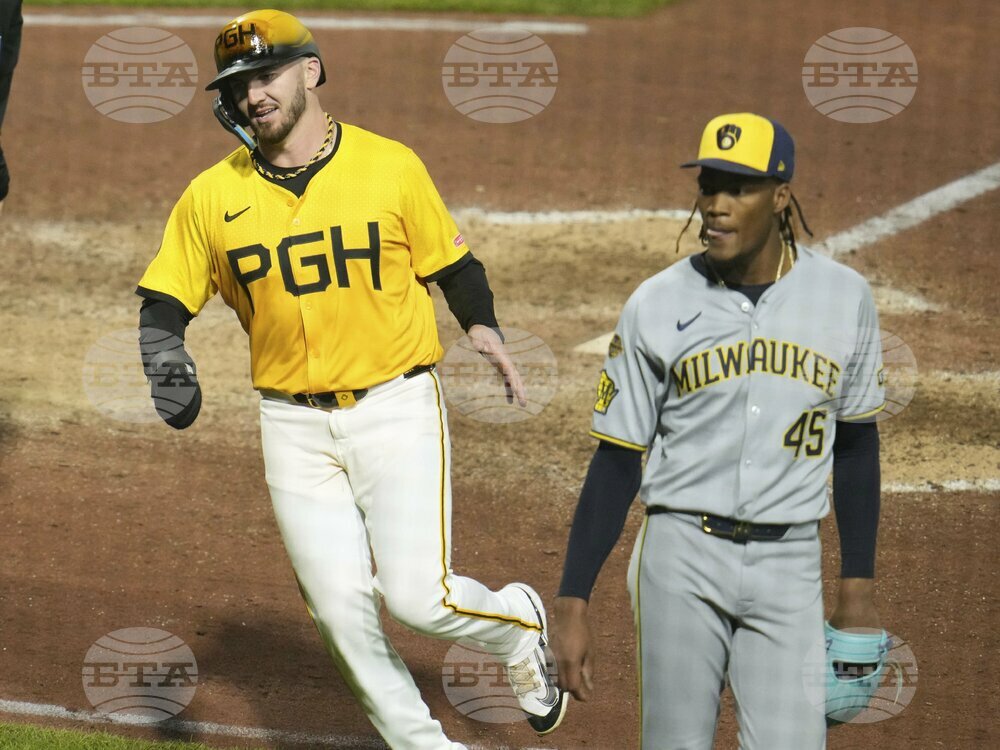 Brewers Pirates Baseball
