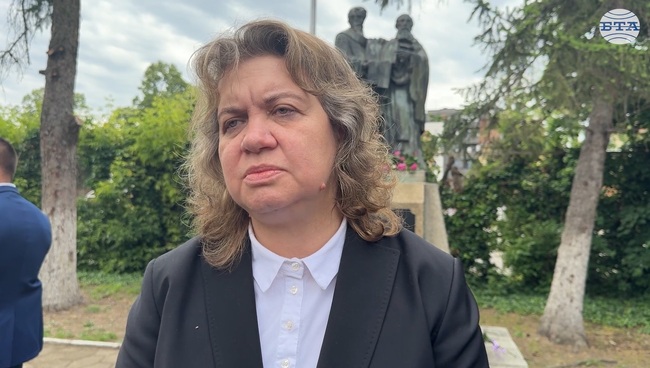 Уважението към хората на словото е това, което запазва нашата културна и национална идентичност, каза председателят на НС Наталия Киселова