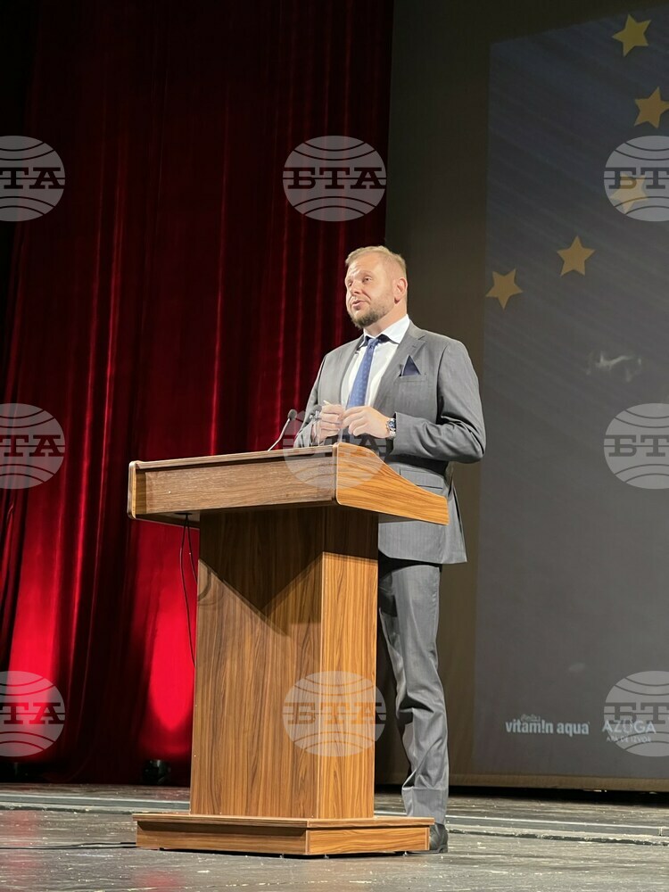 Зам.-министър Петър Младенов: Младежката политика не е управление на демографска група, тя е вяра в едно поколение