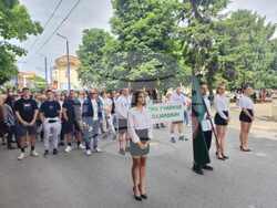 24 май - шествие