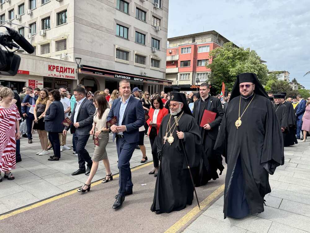 Кметът Живко Тодоров на 24 май: В Стара Загора и днес живеят истински съвременни будители – просветители и пазители на великото дело на светите братя Кирил и Методий