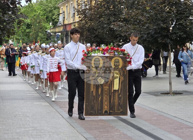 По повод 24 май във Видин наградиха изявени дейци на образованието, културата и изкуството