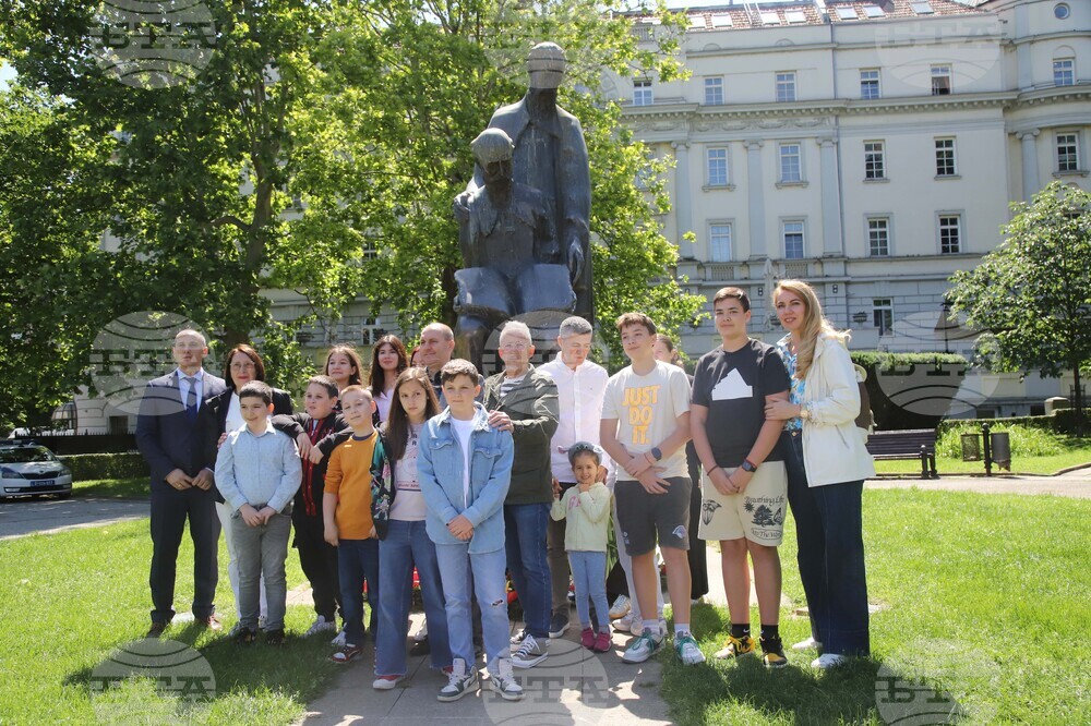 Сърбия - паметник на Св. св. Кирил и Методий - 24 май - честване