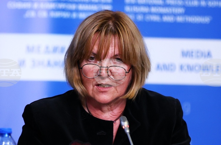 Hungary-Based Hemus Magazine Editor-in-Chief and Translator Svetla Kjoseva Is among Recipients of Baumgarten Award