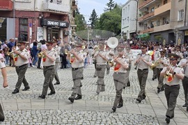 Гоце Делчев - 24 май - празнично шествие