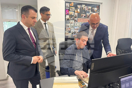 БТА - Двадесета Световна среща на българските медии - разглеждане на сградата на БТА 