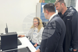 БТА - Двадесета Световна среща на българските медии - разглеждане на сградата на БТА