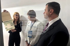 БТА - Двадесета Световна среща на българските медии - разглеждане на сградата на БТА