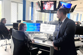 БТА - Двадесета Световна среща на българските медии - разглеждане на сградата на БТА