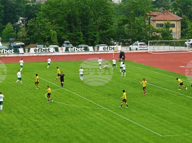 Габрово - футбол - Янтра - Ботев II