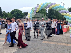 Търговище - абитуриенти - дефиле