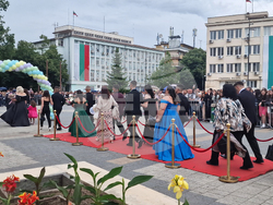 Търговище - абитуриенти - дефиле