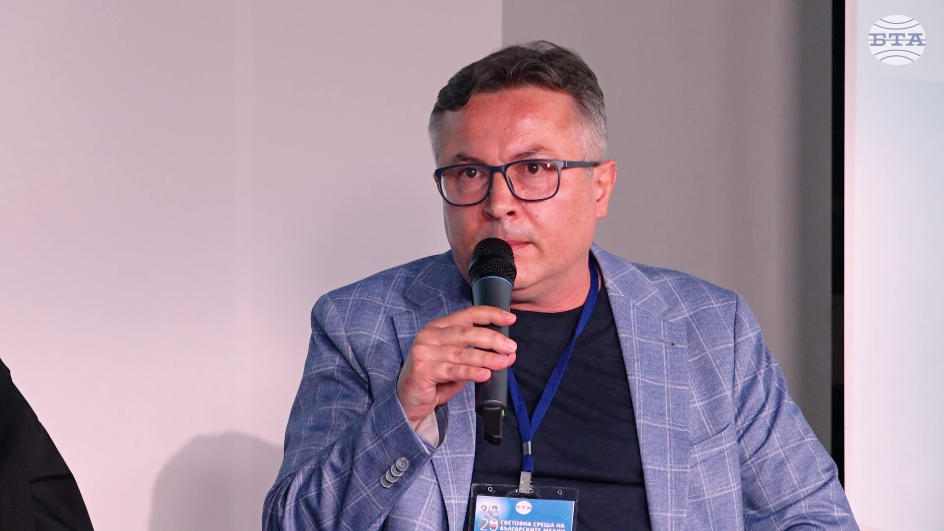 Журналистите, които не използват изкуствен интелект, ще бъдат заменени от тези, които използват, каза Иван Брайков Журналистите, които не използват изкуствен интелект, ще бъдат заменени от тези, които използват, каза Иван Брайков