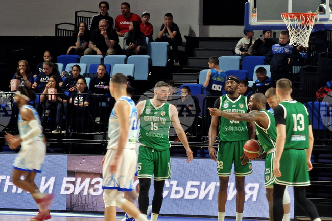 Баскетболният Черно море Тича се оплака от "съдийска тесла" във втория мач срещу Рилски спортист