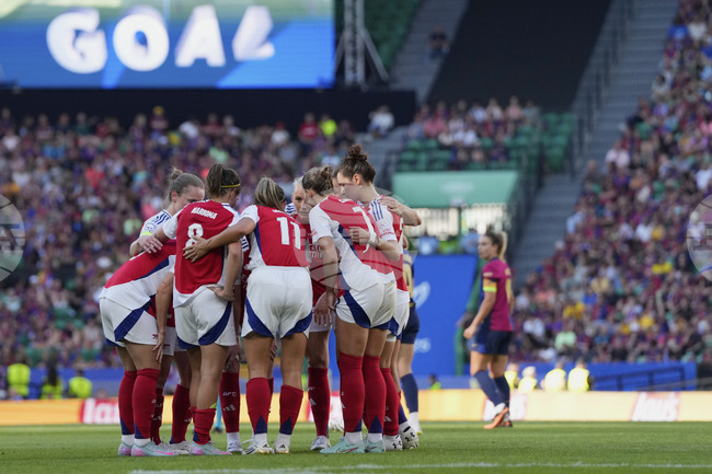 Арсенал спечели Шампионската лига за жени след победа на финала над Барселона