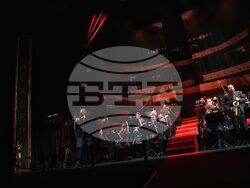 Театър „Българска армия“ - награди „Аскеер“