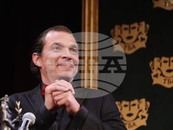 Театър „Българска армия“ - награди „Аскеер“