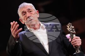 Театър „Българска армия“ - награди „Аскеер“