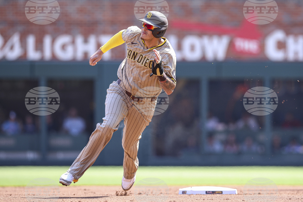 Padres Braves Baseball
