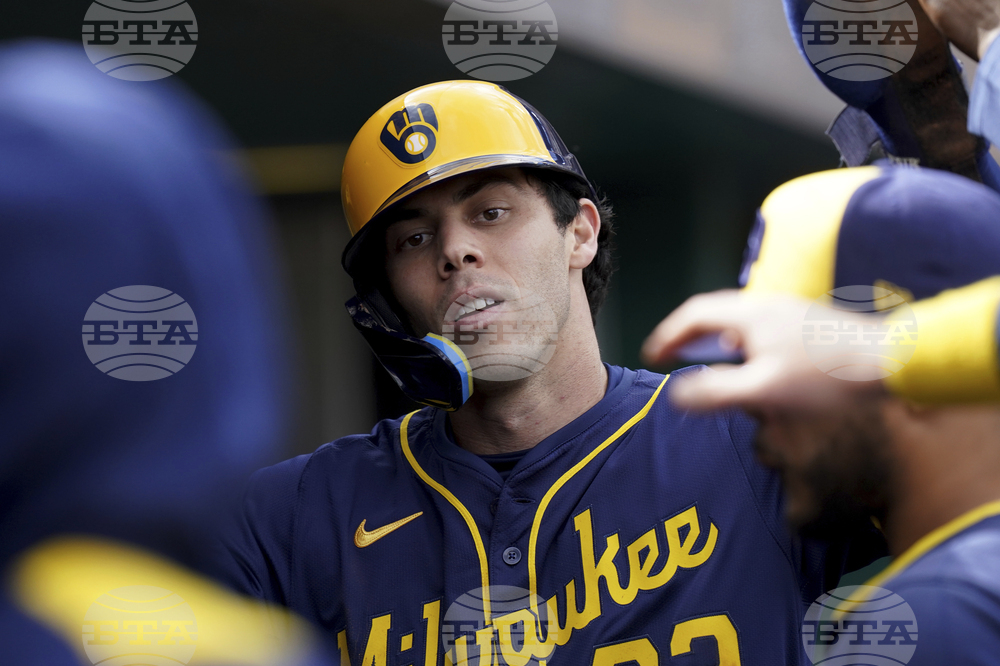Brewers Pirates Baseball