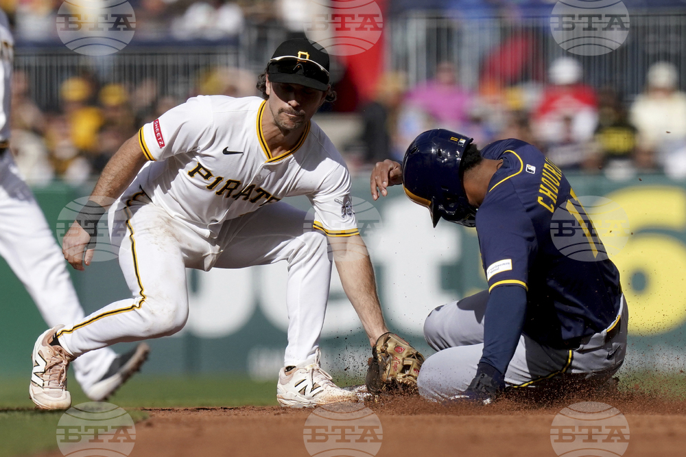 Brewers Pirates Baseball