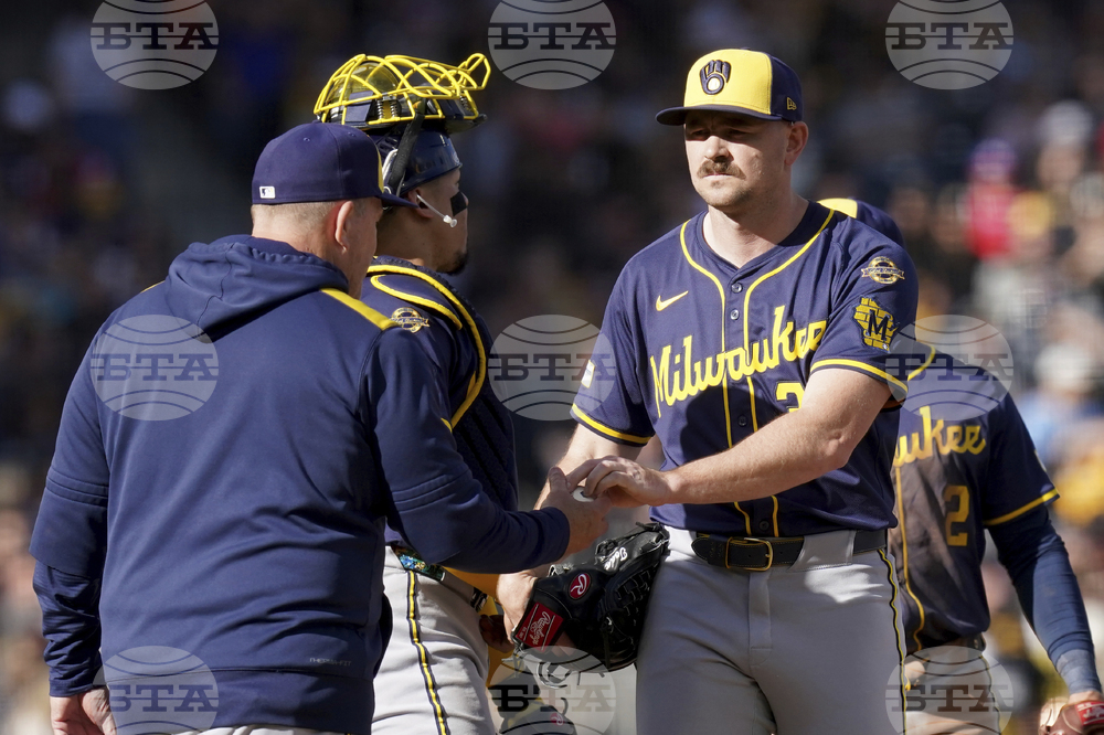Brewers Pirates Baseball