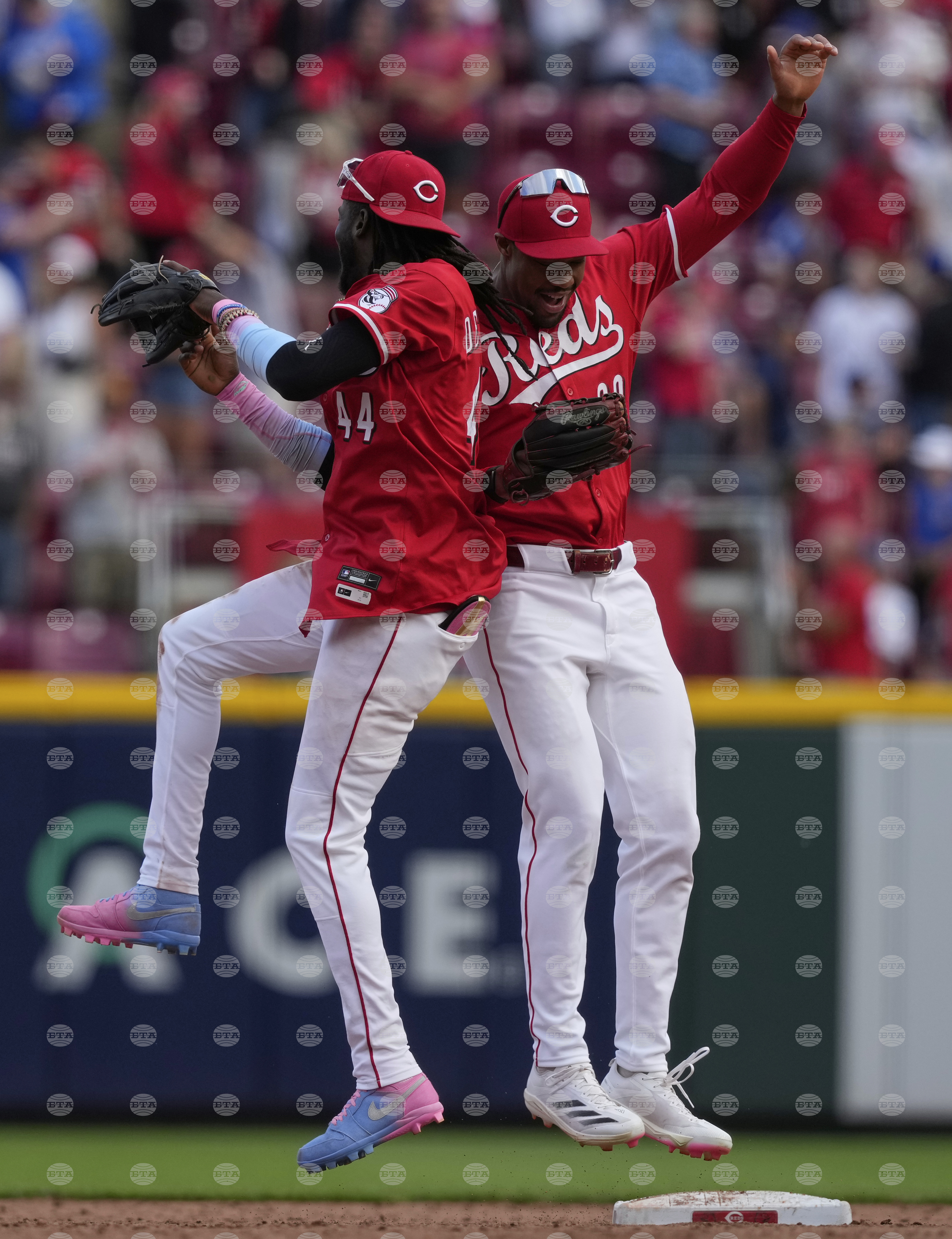 Cubs Reds Baseball