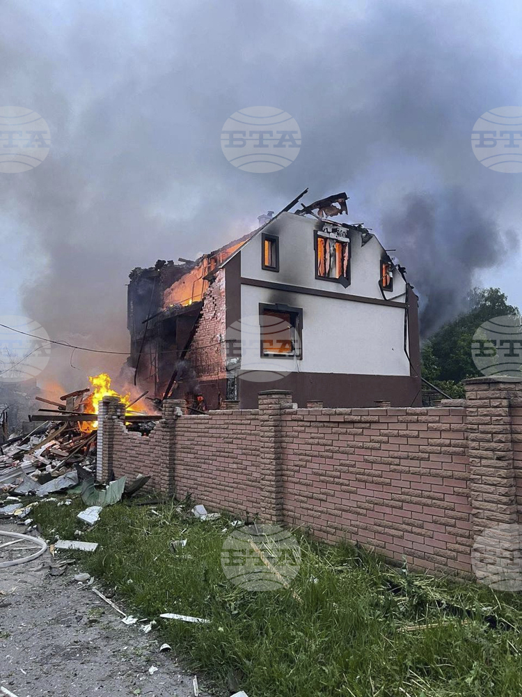 12 загинали в Украйна при масирана руска въздушна атака; Украйна и Русия приключиха с голямата размяна на военнопленници