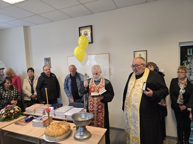 В Плевен отслужиха водосвет на новото неделно училище към храм „Света Троица“