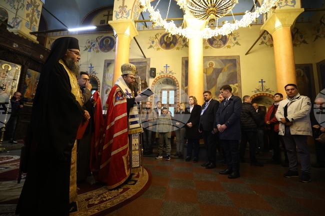 Видинският митрополит Пахомий отслужи в Клисурския манастир молебен за благоденствие на българските медии по света