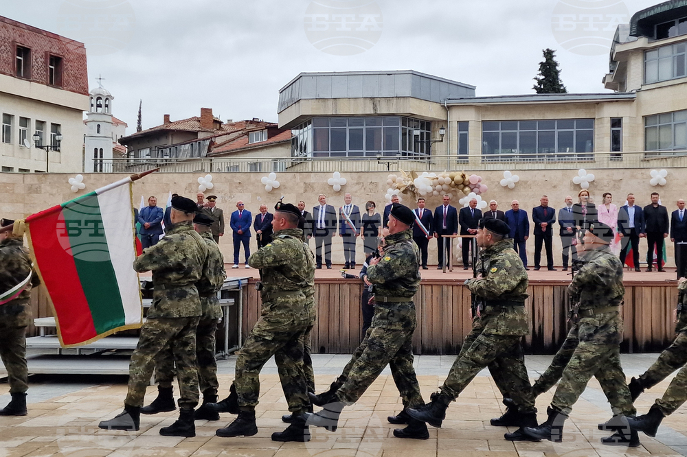 Под върховете на Родопа планина хората винаги са били силни, защото тази земя не търпи слабост, каза кметът на Асеновград Христо Грудев