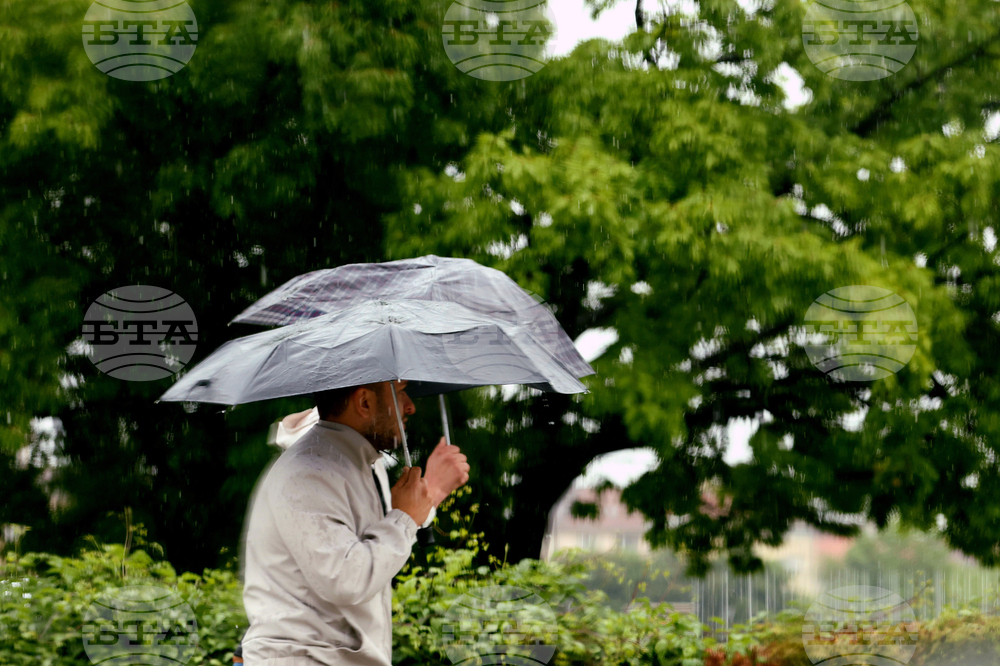 Столица - ежедневие - дъжд
