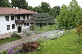 Вършец - Клисурски манастир - „Св. св. Кирил и Методий” - изглед