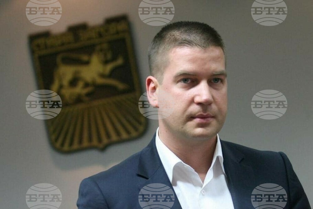 Кметът на община Стара Загора Живко Тодоров сформира екип за огледи в селата, засегнати от градушката