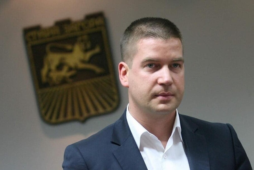 Кметът на община Стара Загора Живко Тодоров сформира екип за огледи в селата, засегнати от градушката