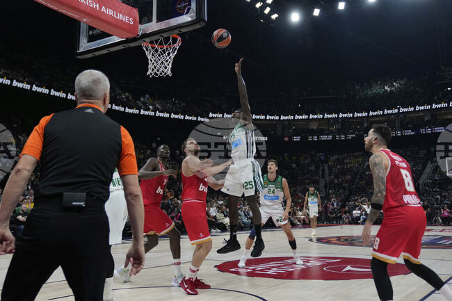 Александър Везенков и Олимпиакос заеха третото място в баскетболната Евролига за мъже