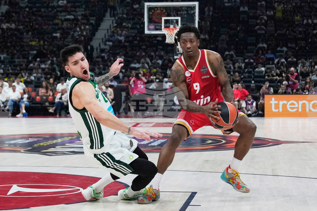 Без Александър Везенков Олимпиакос спечели гръцкото дерби срещу Панатинайкос в баскетболната Евролига